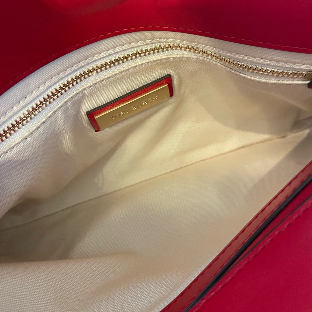 Tory Butch Miller Logo Leather Clutch Purse- NWT- Rare Ruby Red - Picture 6 of 7